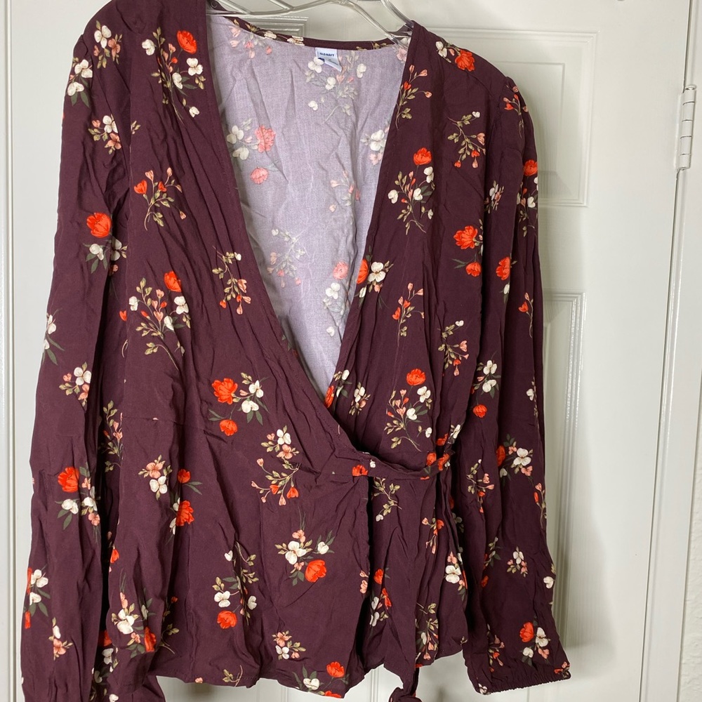 OLD NAVY OLX True Wrap blouse